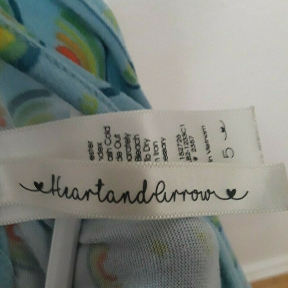 Chic Rainbow Pattern Romper - Picture 2 of 4